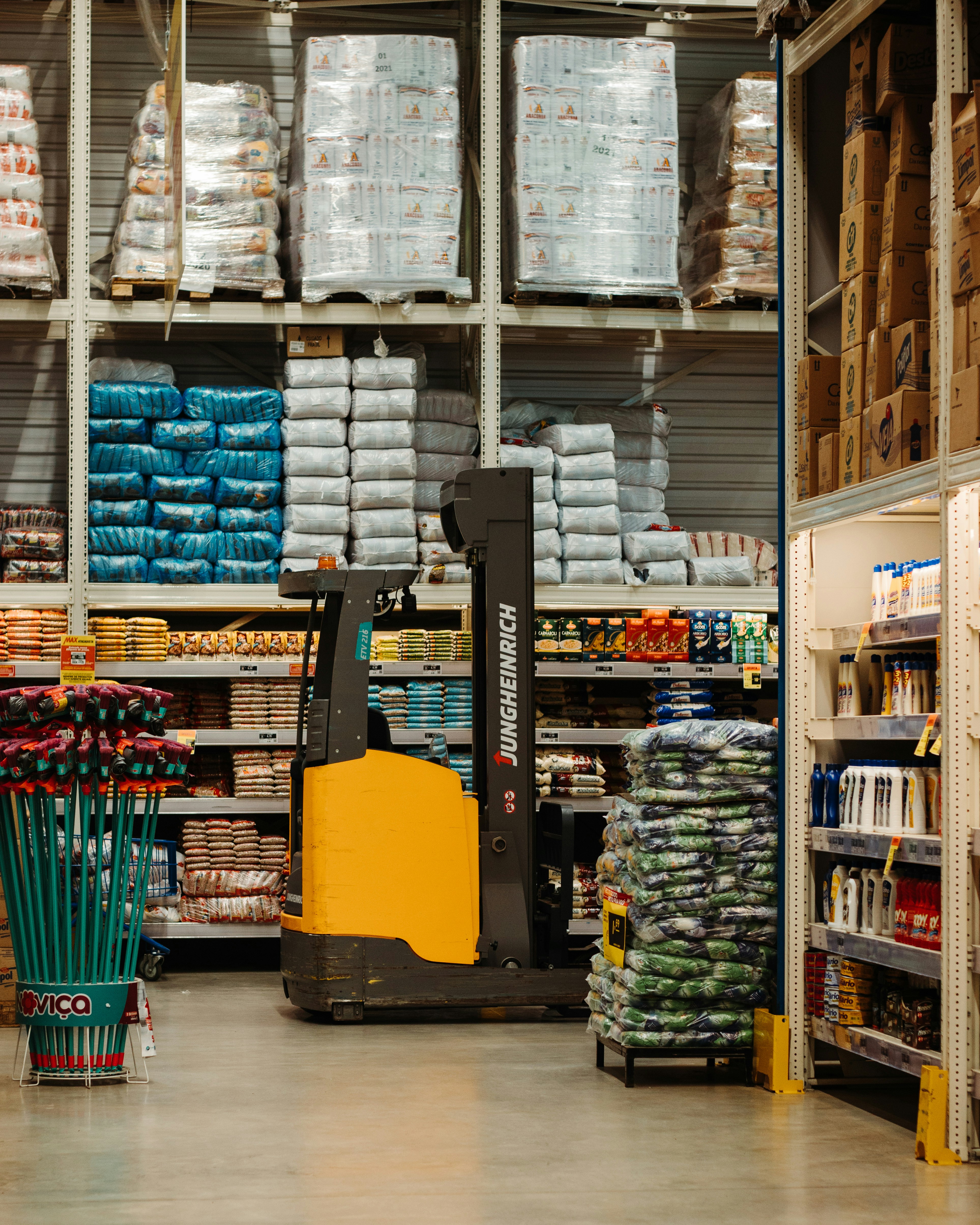 Facchinaggio e magazzinaggio